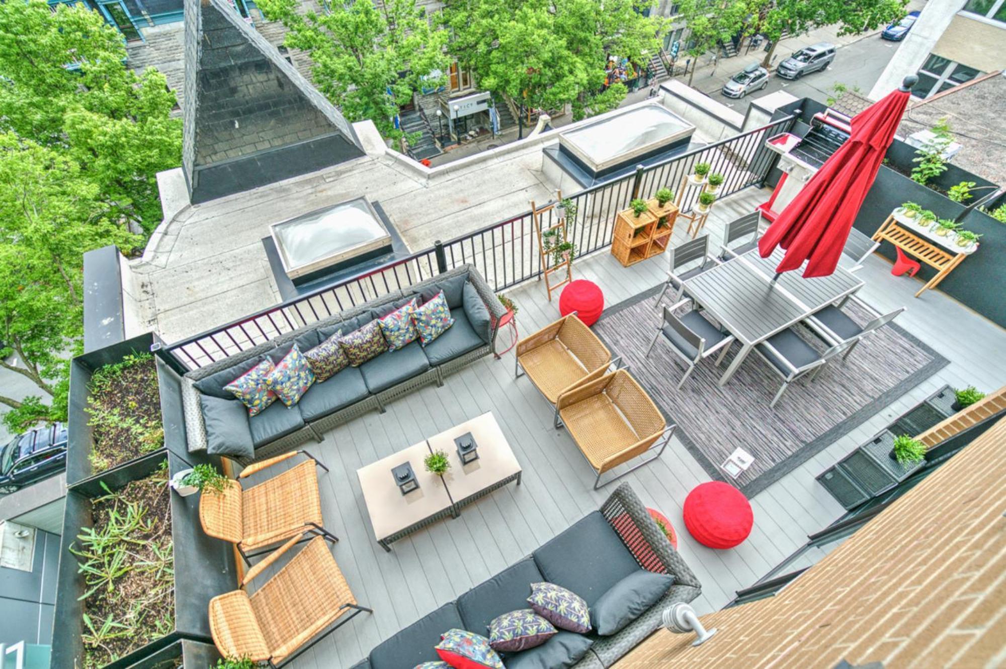 Liv Mtl Downtown Aparthotel Montreal Exterior photo